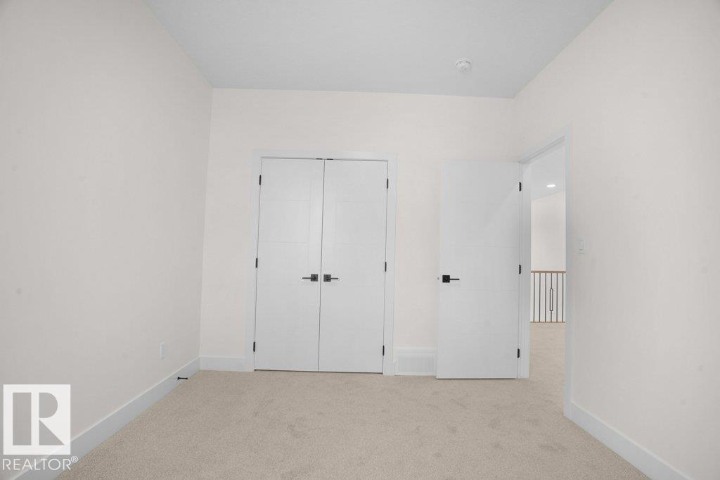 8447 Mayday Link SW, Edmonton