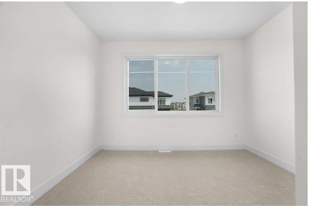 8447 Mayday Link SW, Edmonton