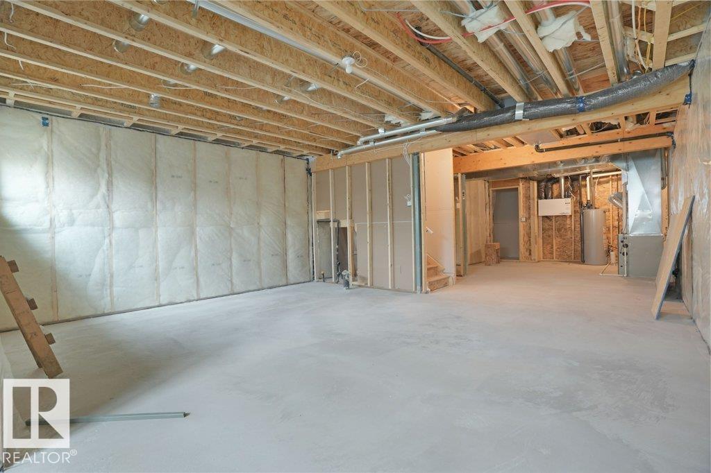 8447 Mayday Link SW, Edmonton
