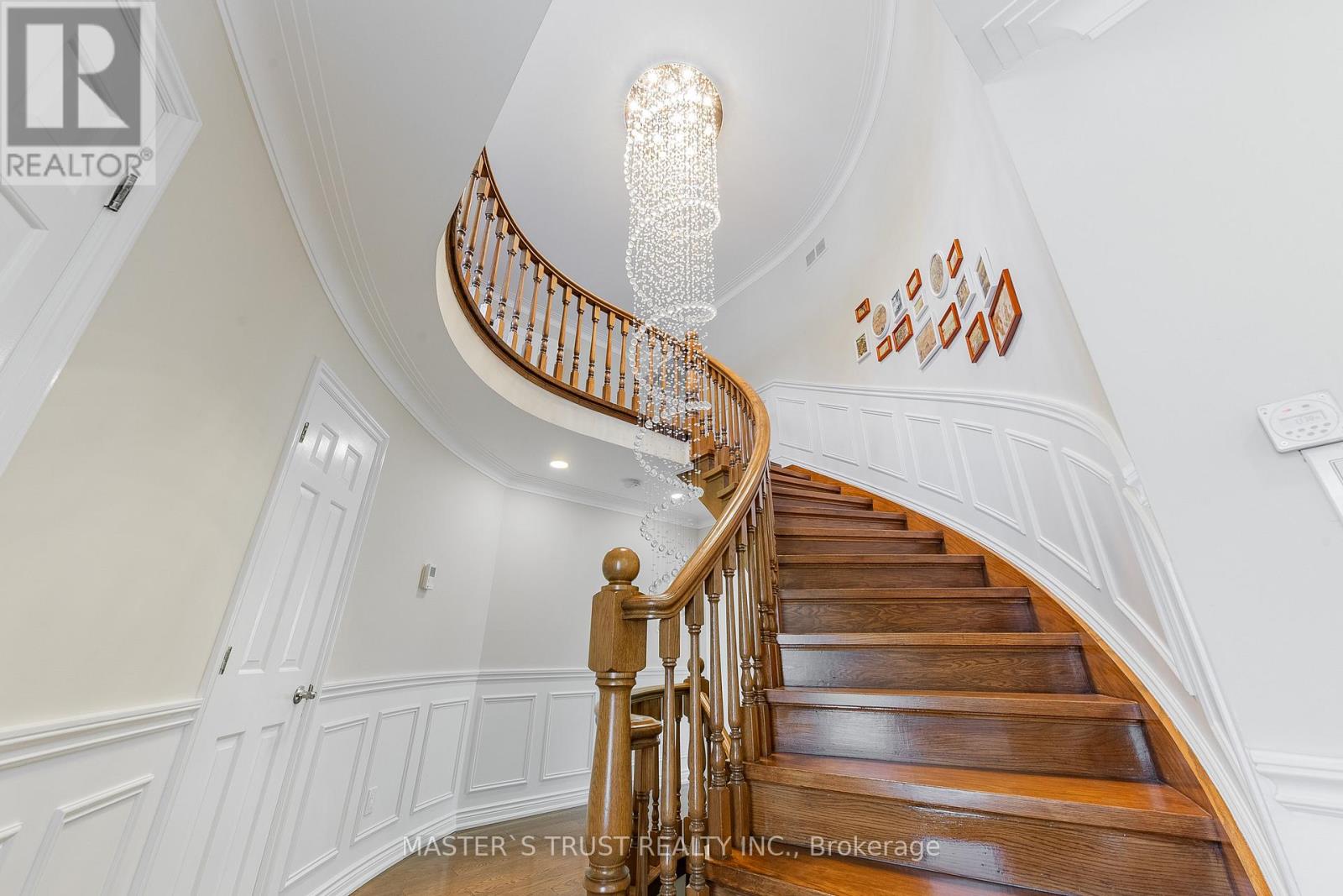 243 BURBANK DRIVE - 15