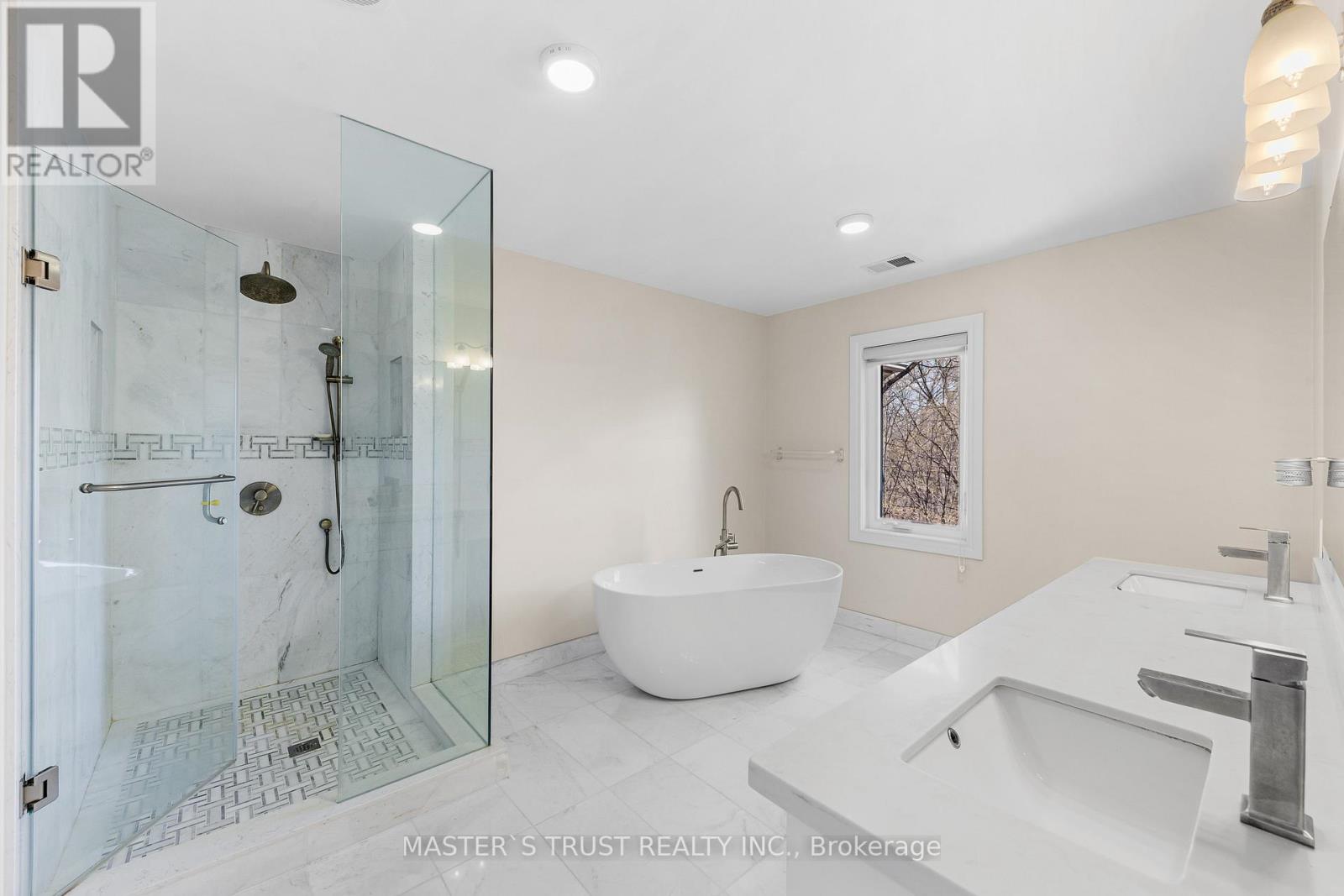 243 BURBANK DRIVE - 20