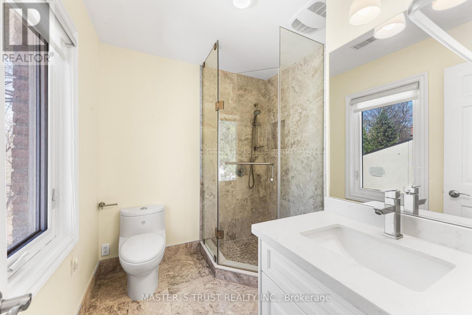 243 BURBANK DRIVE - 23