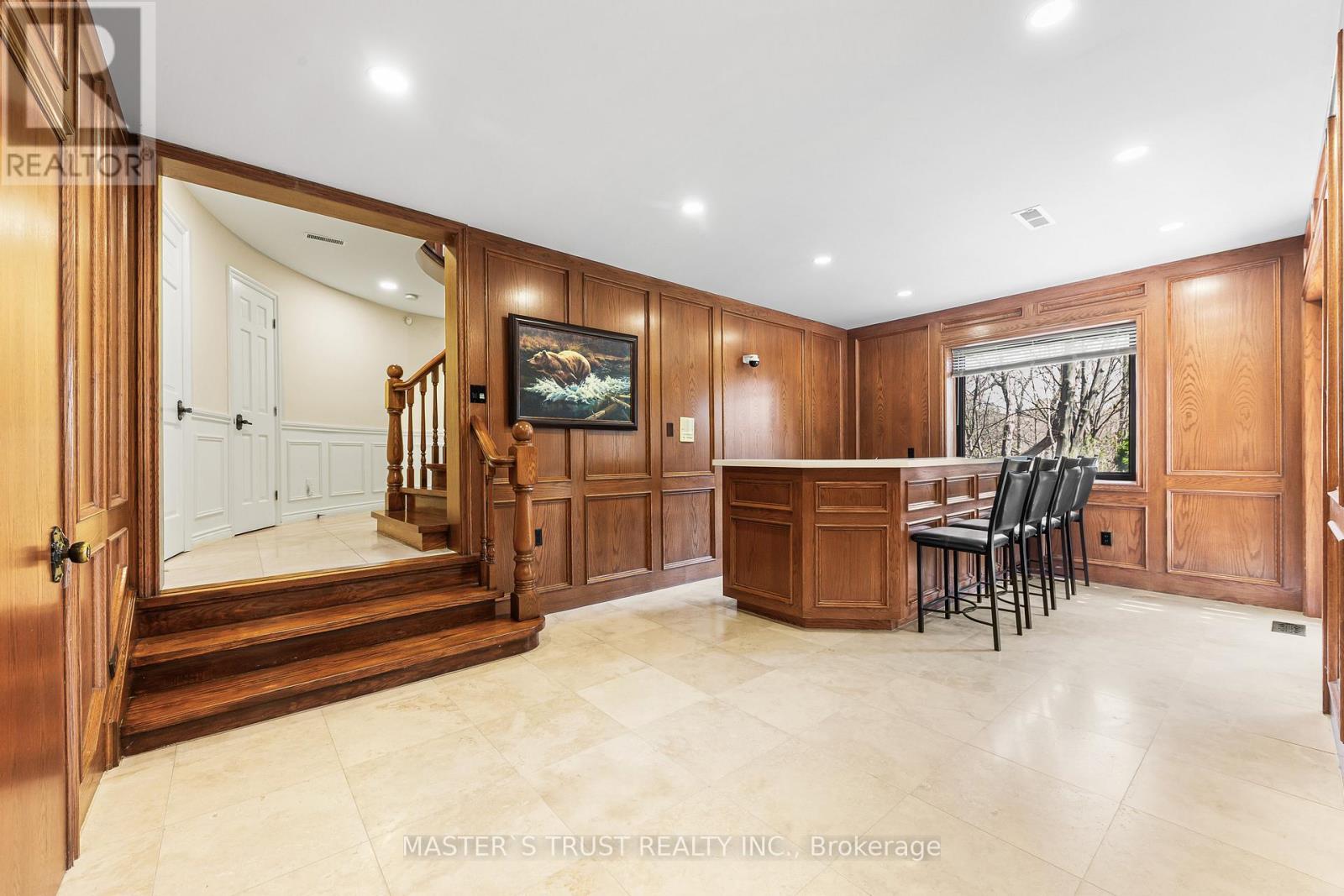 243 BURBANK DRIVE - 31