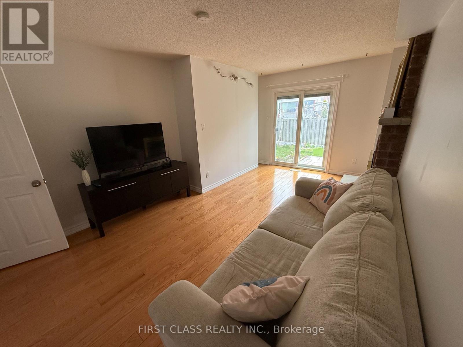 59 CALVERLEY TRAIL - 11