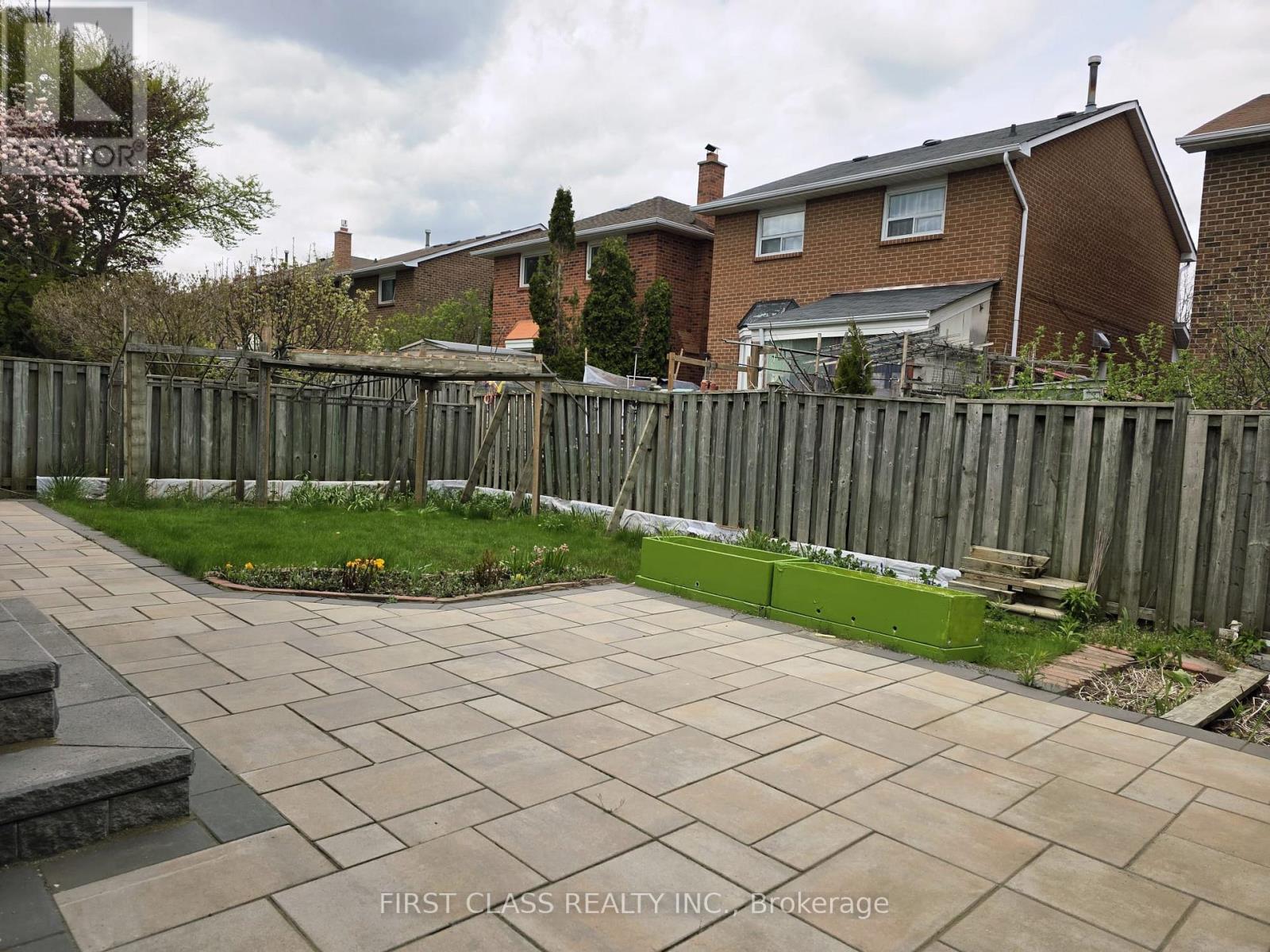 59 CALVERLEY TRAIL - 35