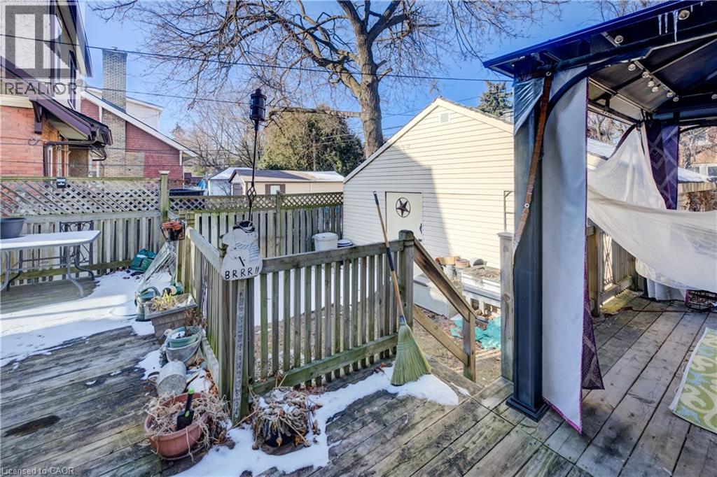 12 LEINSTER Avenue S - 23