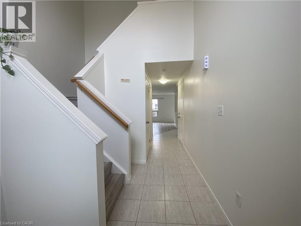 517 VIRGINIA CREEPER Street, Waterloo, Ontario, N2V2W4 — Photo 4