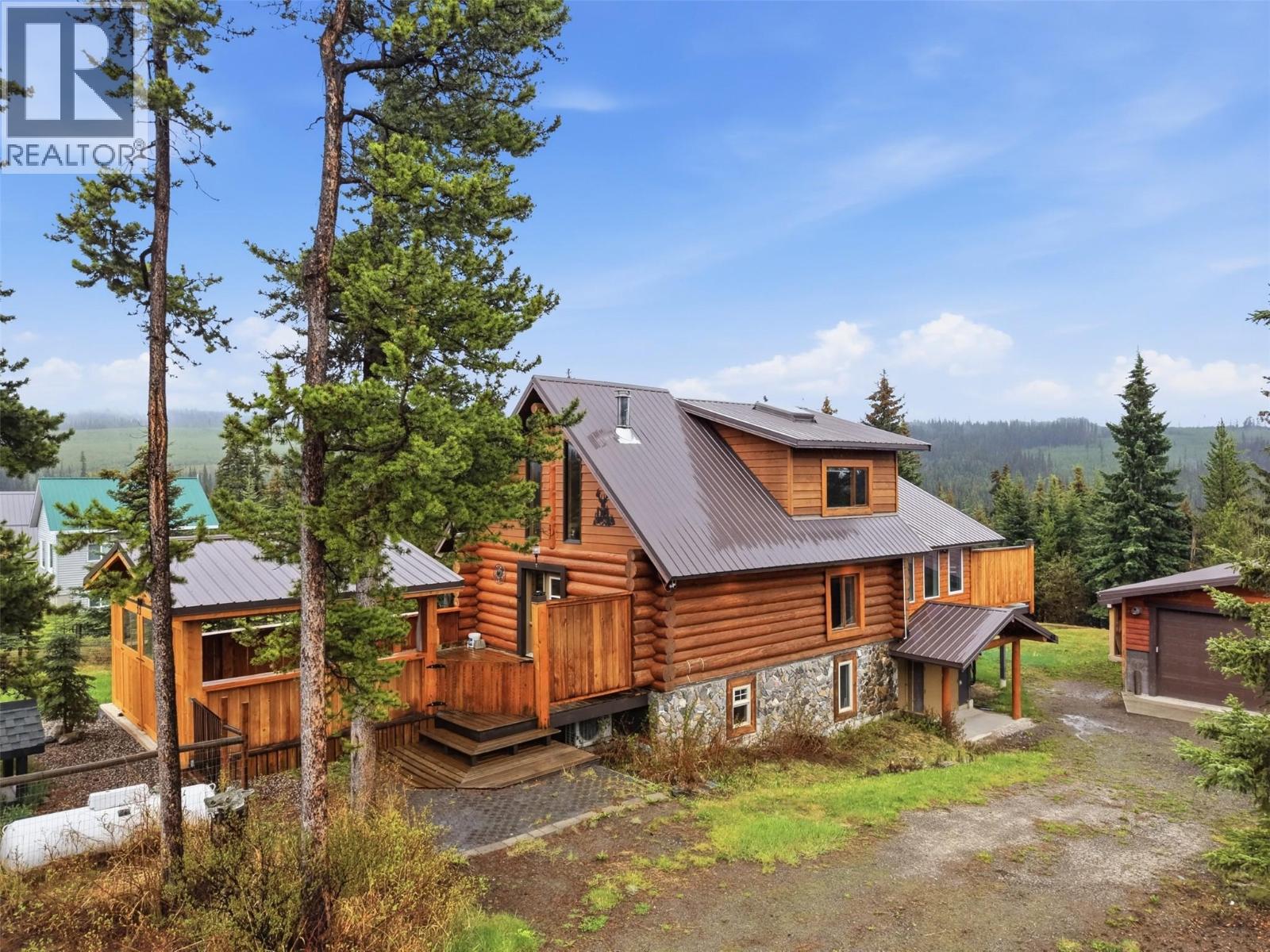 4761 Atwater Road, Logan Lake