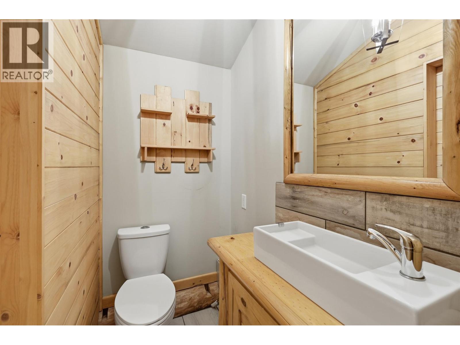 4761 Atwater Road, Logan Lake