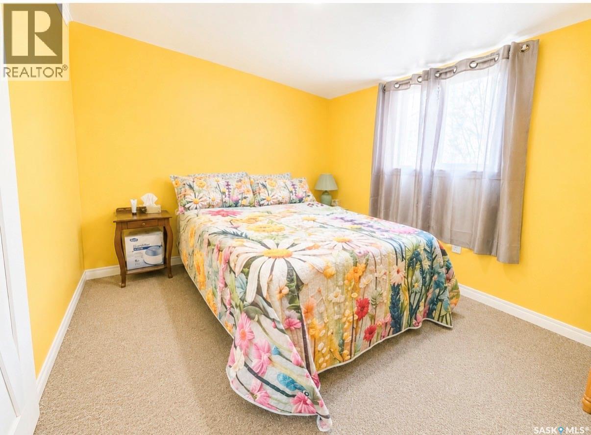 509 Toews STREET - 11