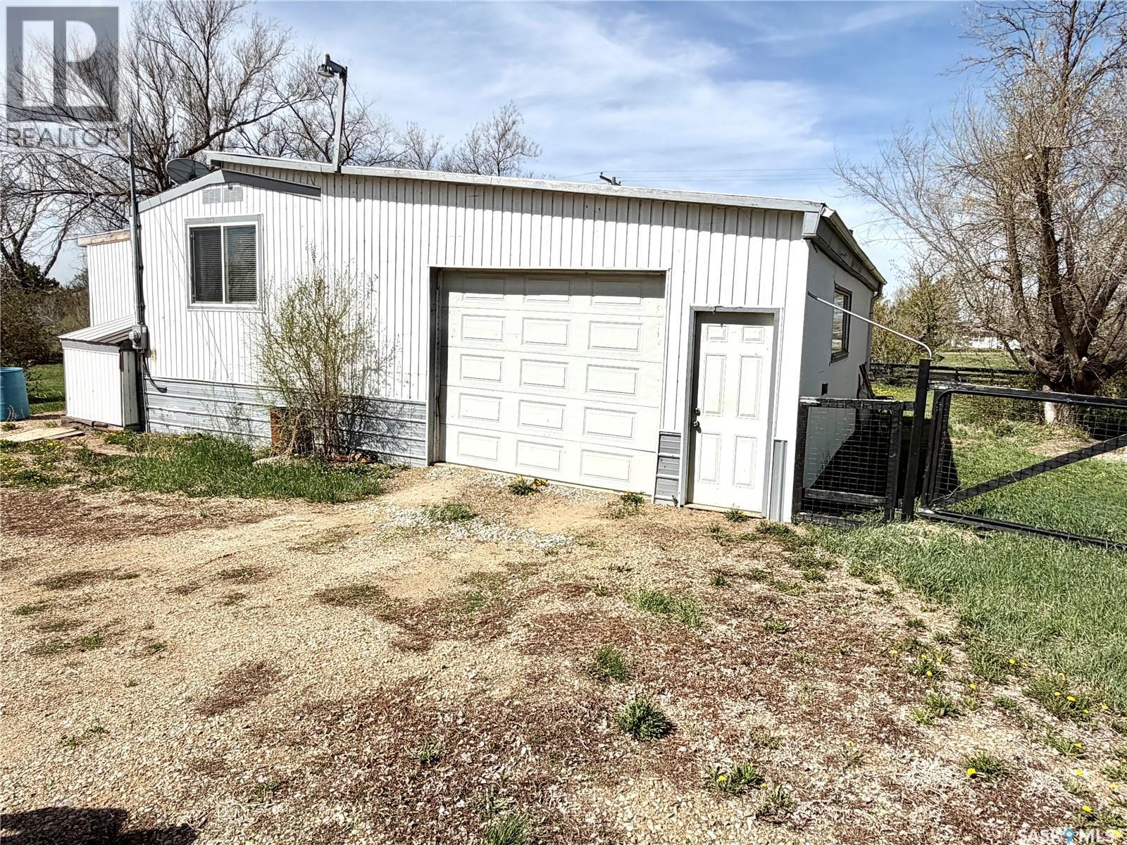 509 Toews STREET - 18
