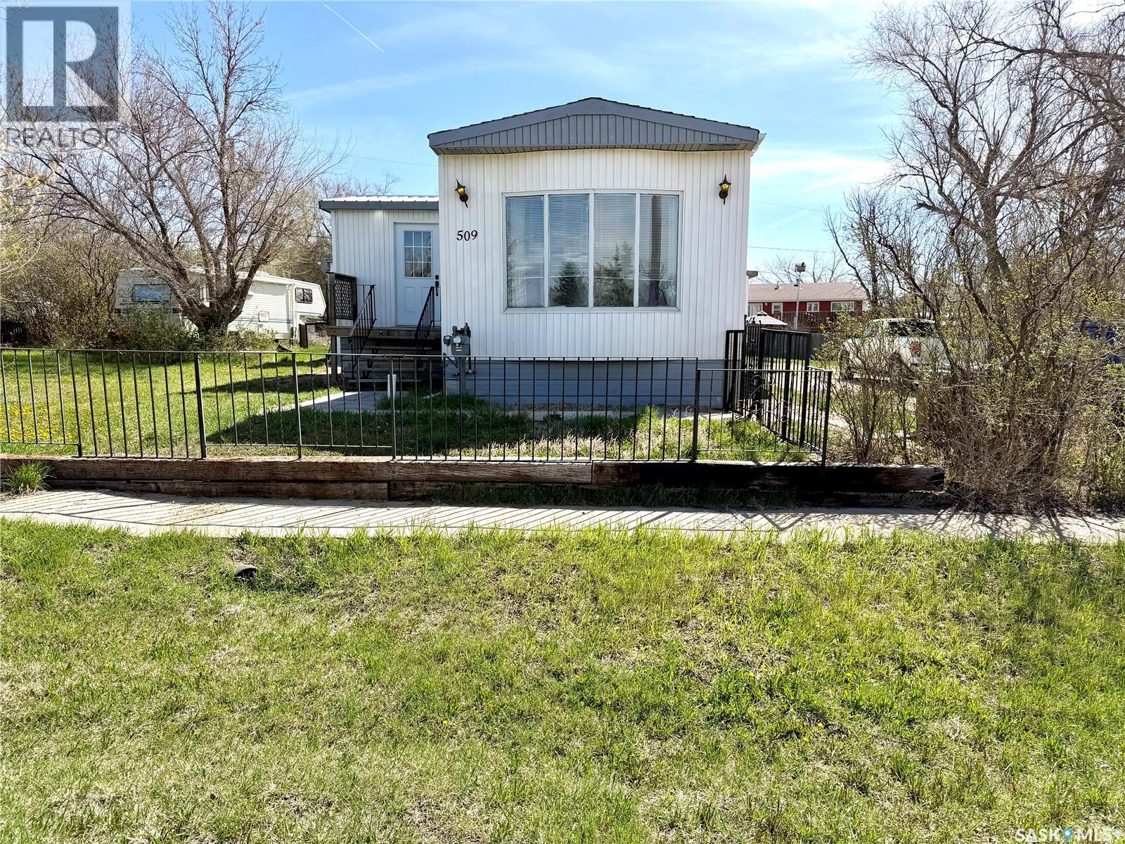 509 Toews STREET - 19