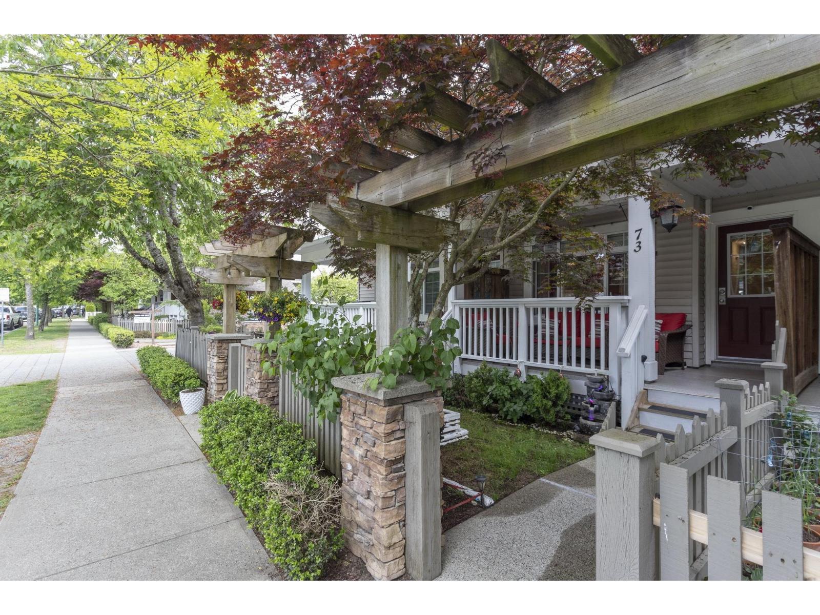 73 6852 193 Street - main photo