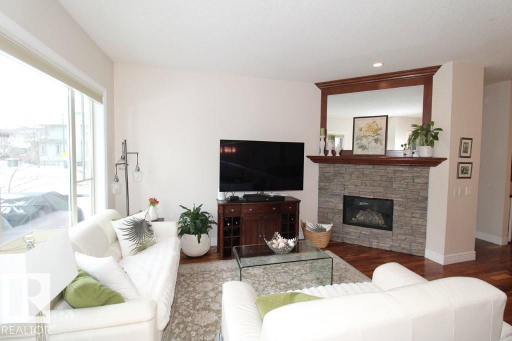 176 Ambleside DR SW, Edmonton