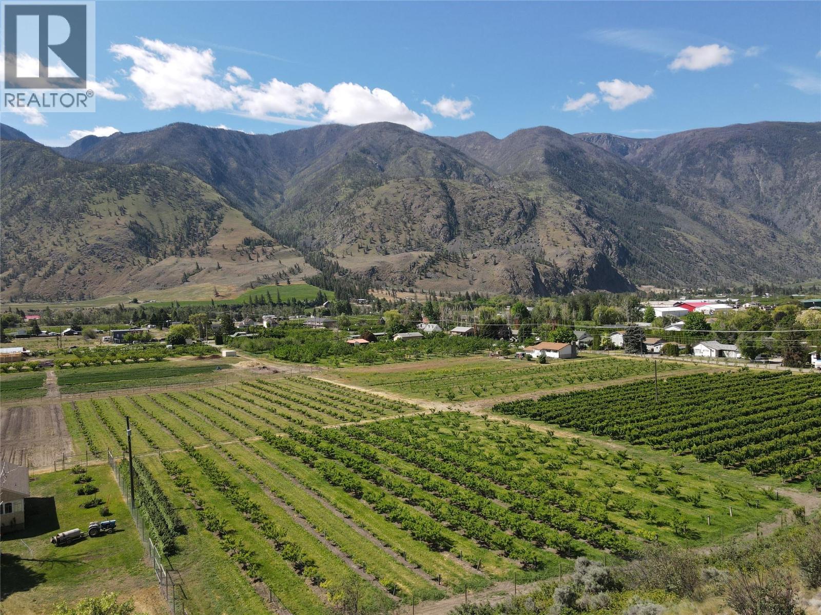  101 2nd Avenue, Keremeos