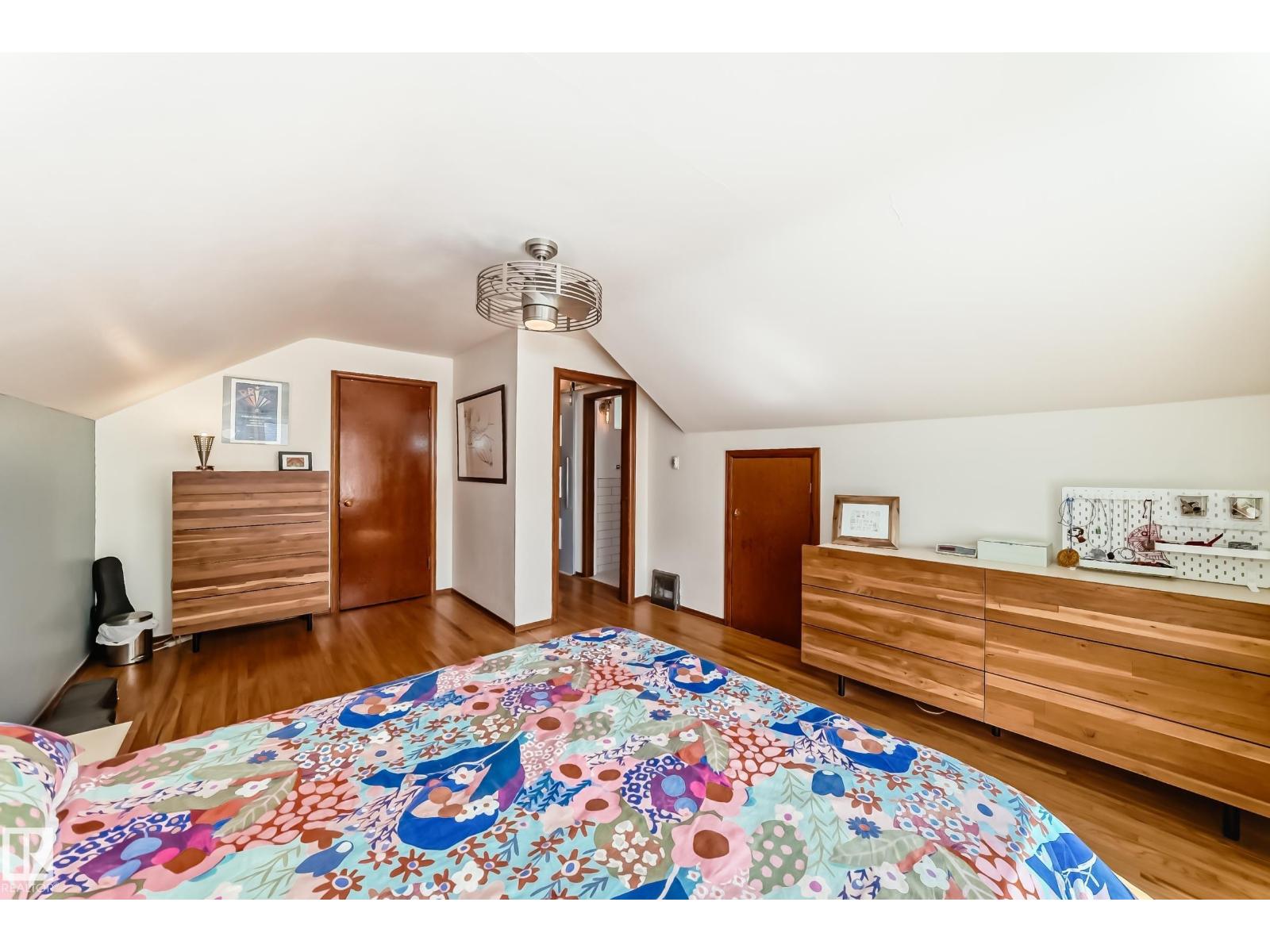 11243 127 ST NW, Edmonton