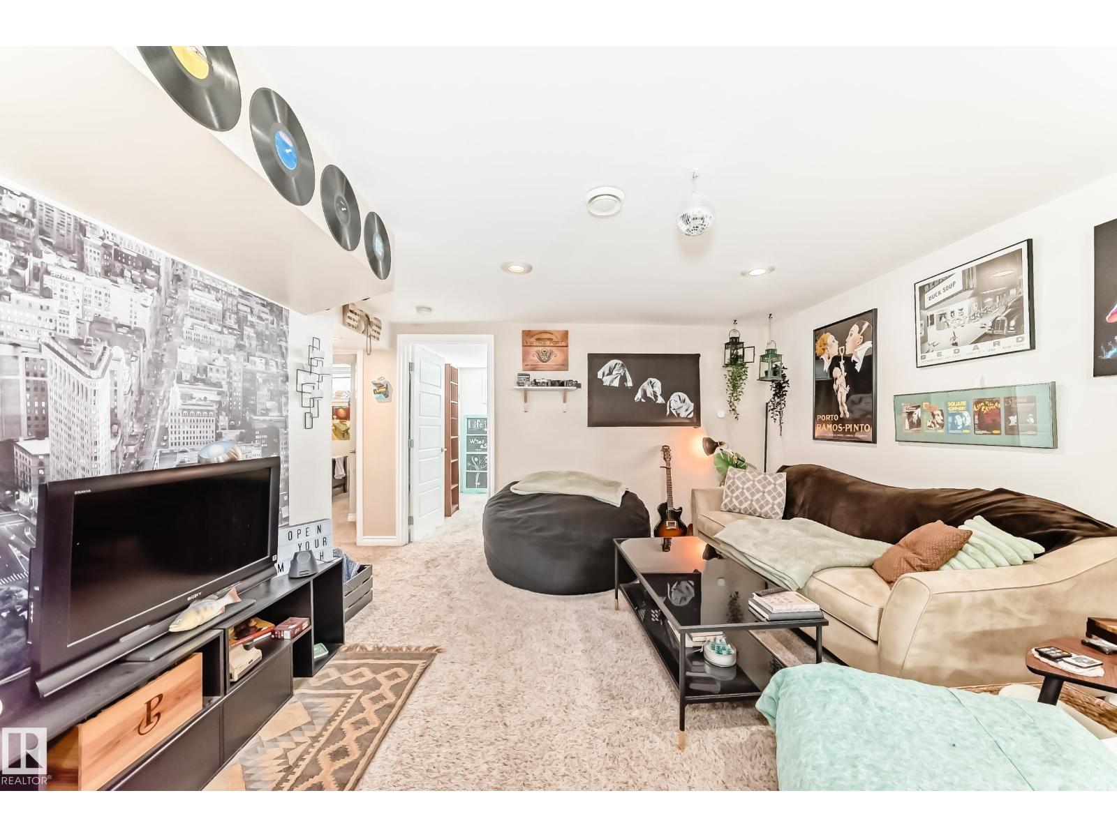 11243 127 ST NW, Edmonton