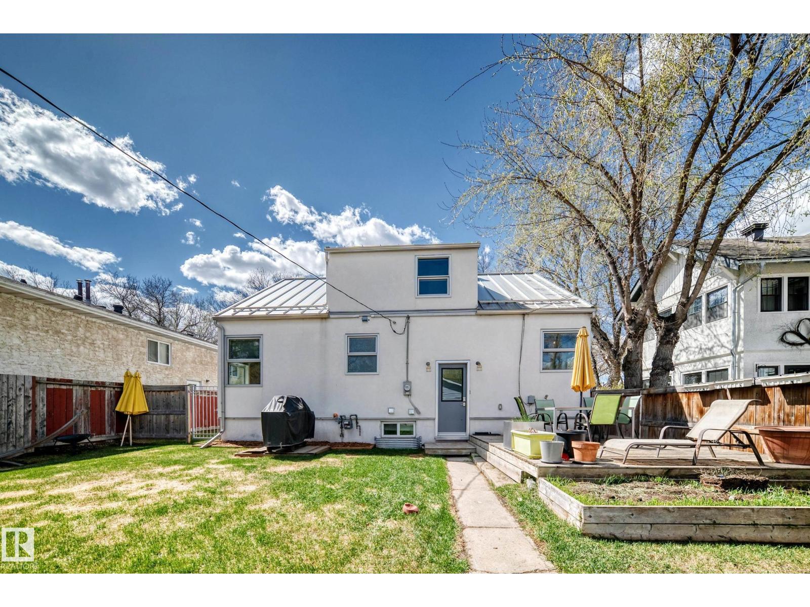 11243 127 ST NW, Edmonton