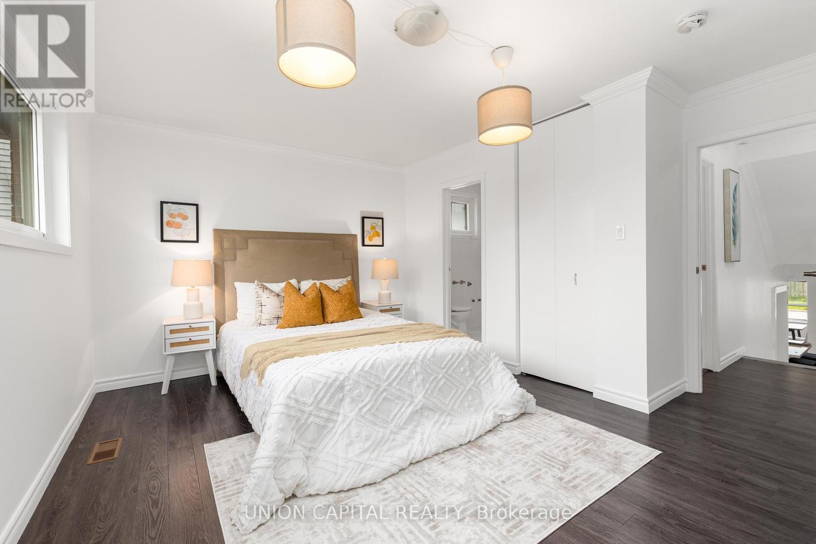 34 LISBURN CRESCENT - 11
