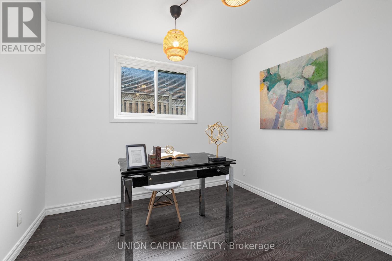 34 LISBURN CRESCENT - 13