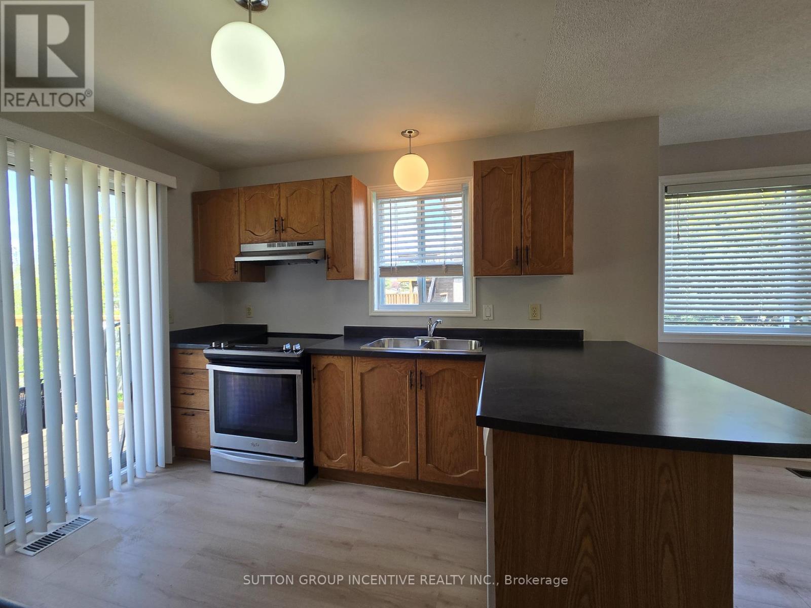 2276 SCYTHES STREET - 10