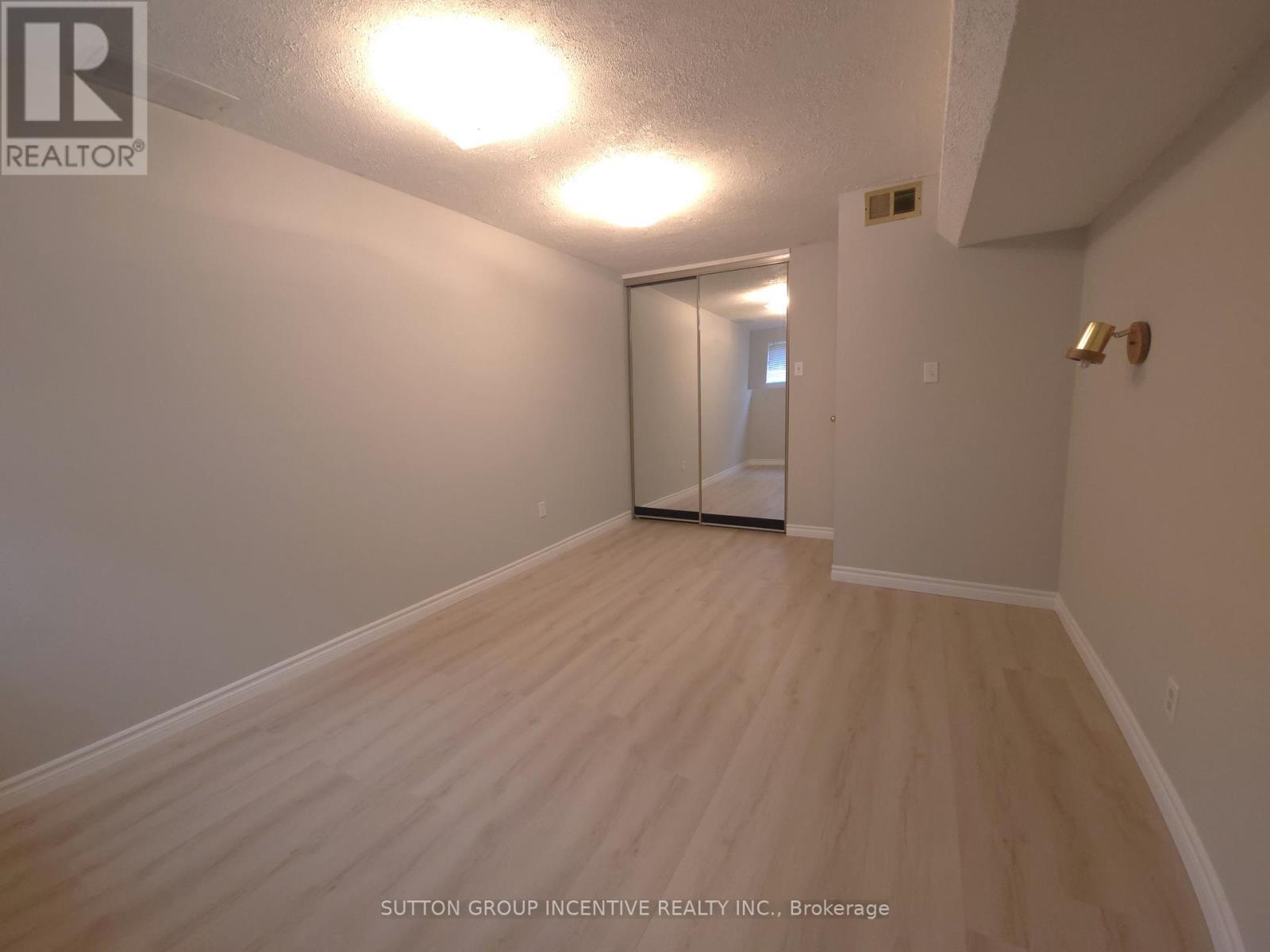 2276 SCYTHES STREET - 31