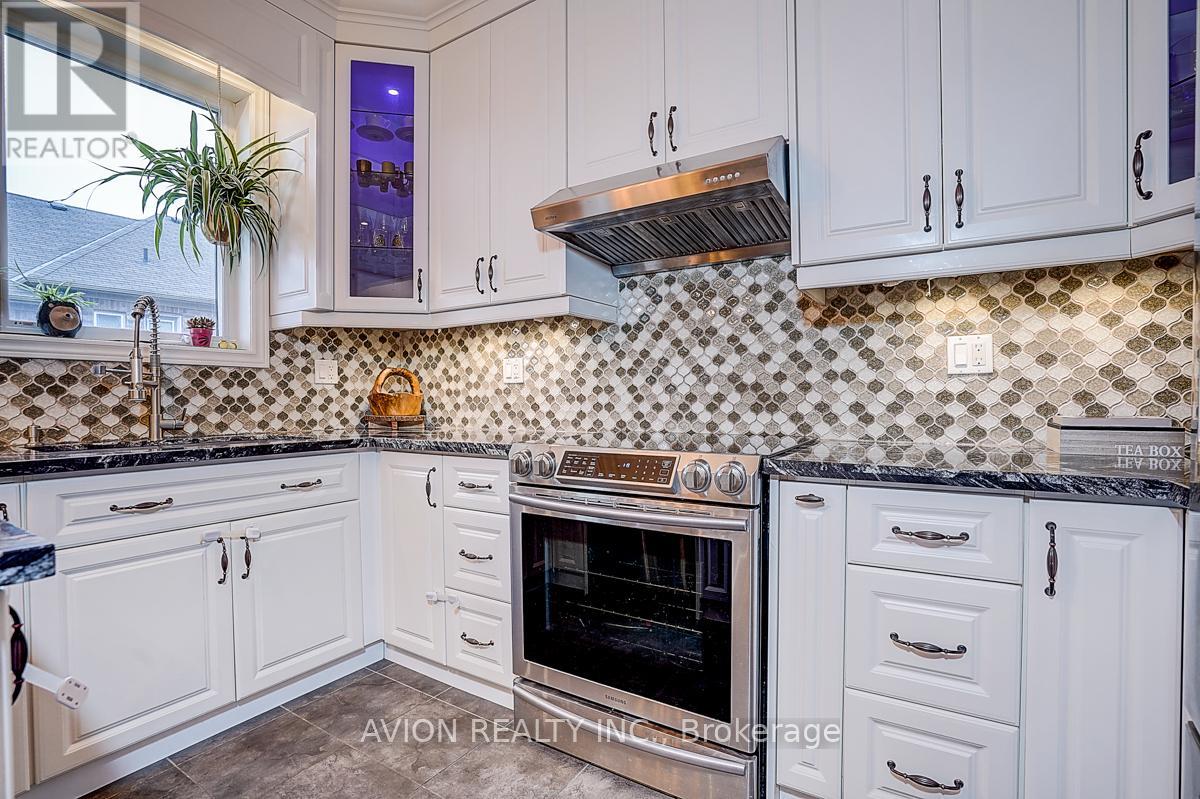 24 FANNY GROVE WAY - 19