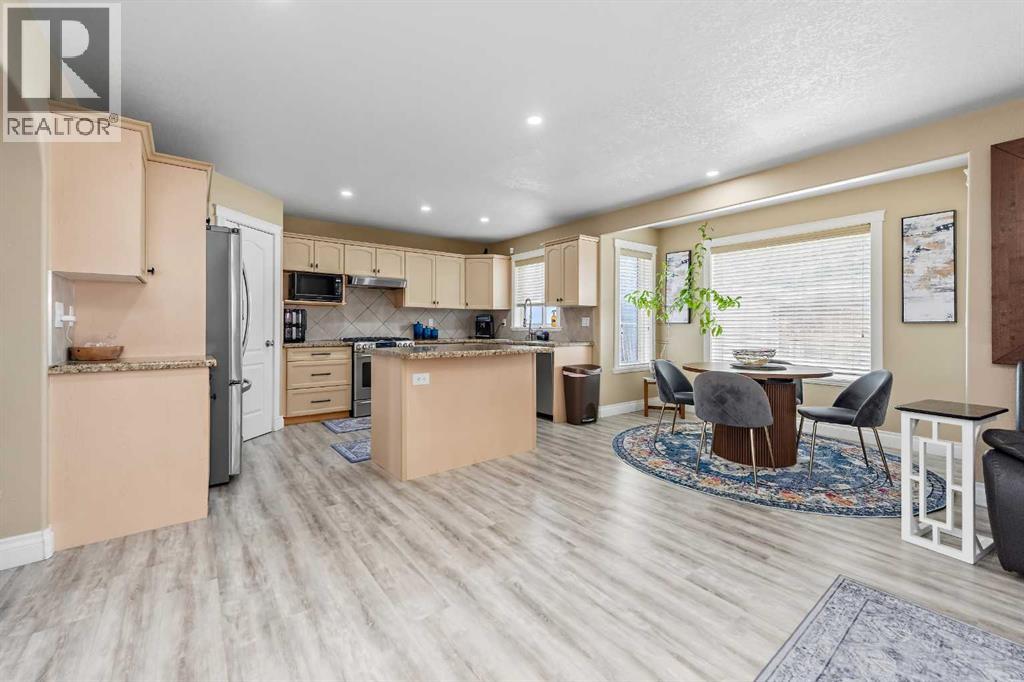 66 Royal Highland Road NW - 15