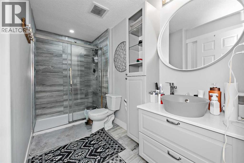 66 Royal Highland Road NW - 35