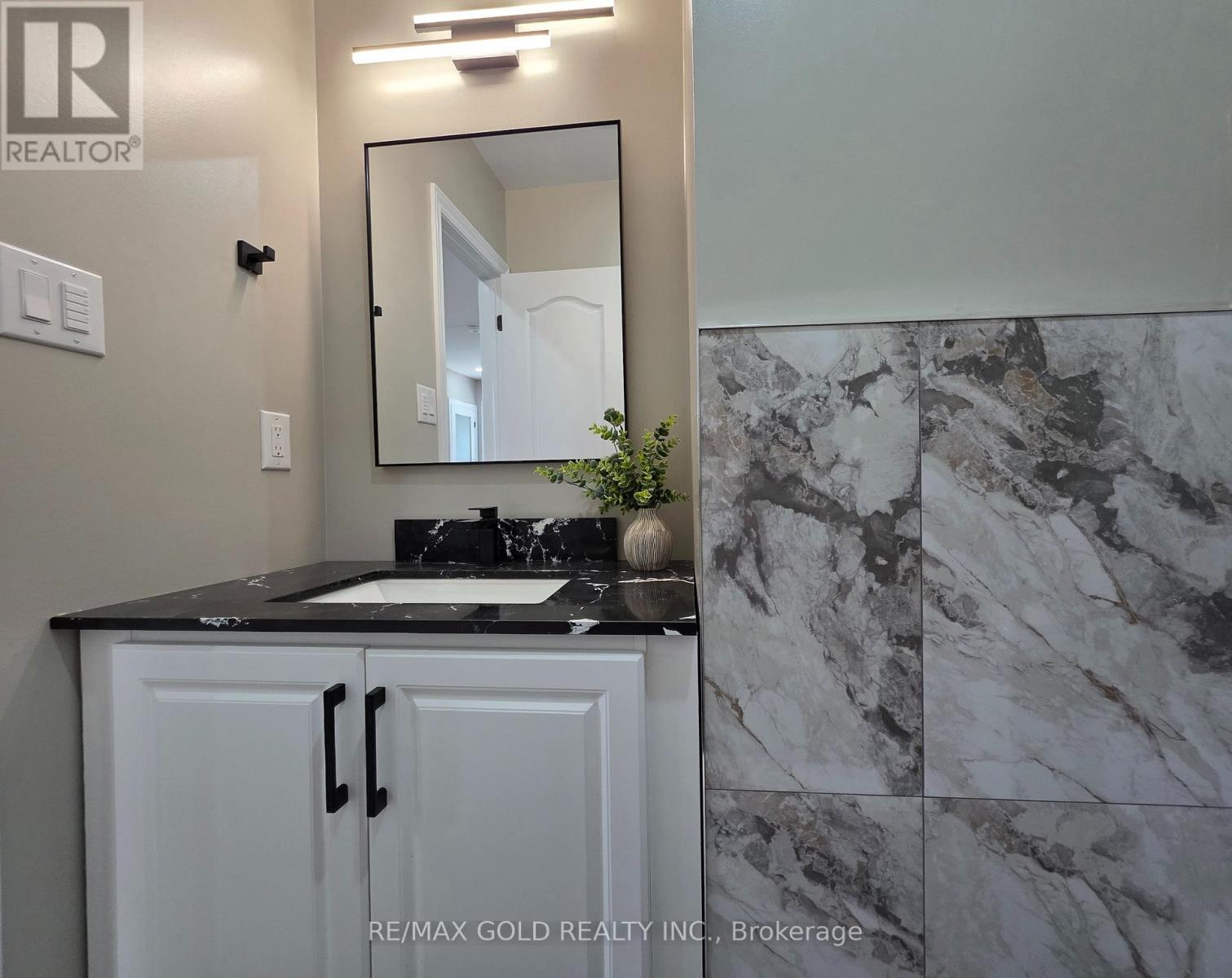 1155 PORTLAND STREET - 23