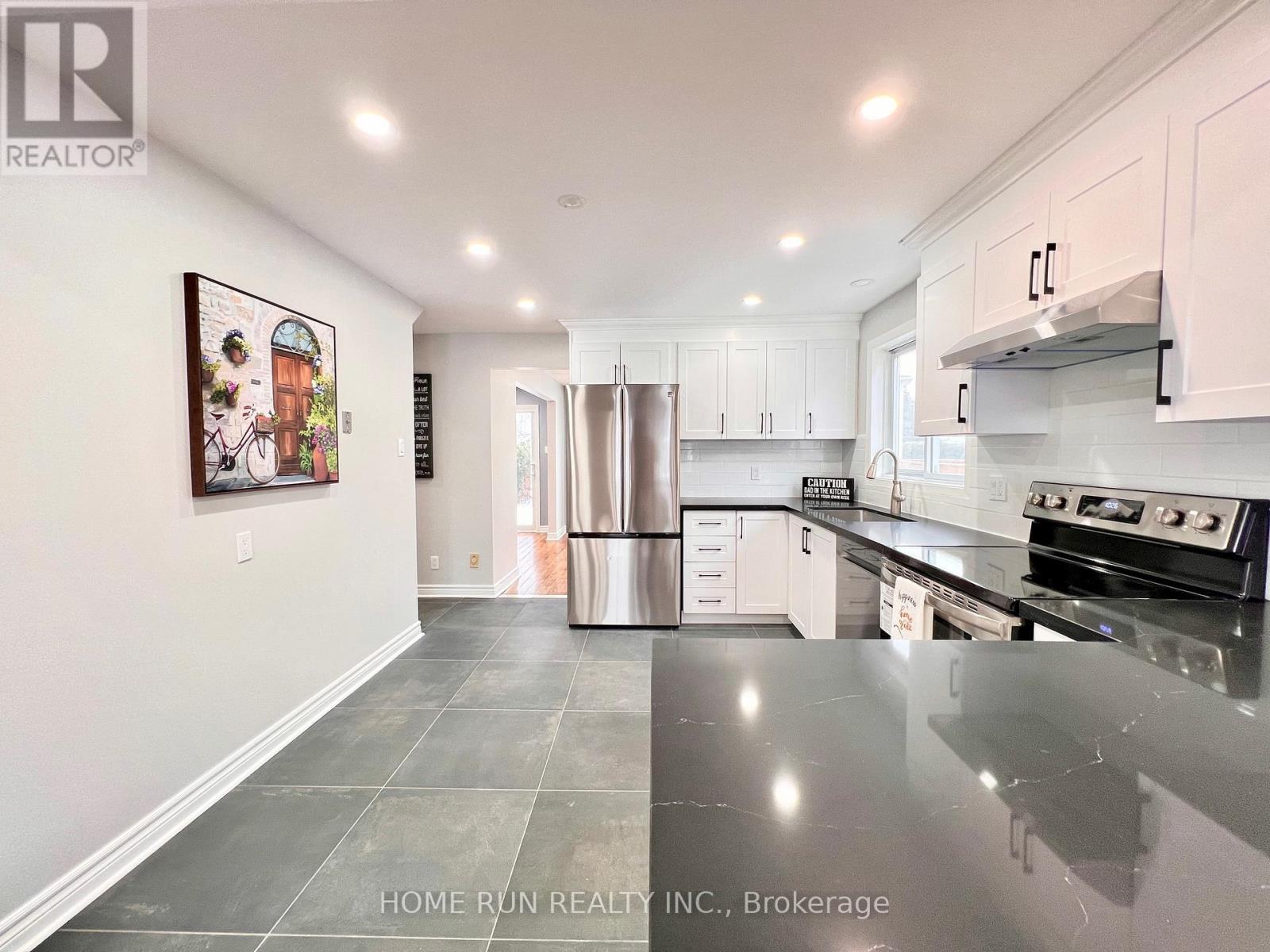 184 PINETRAIL CRESCENT - 15
