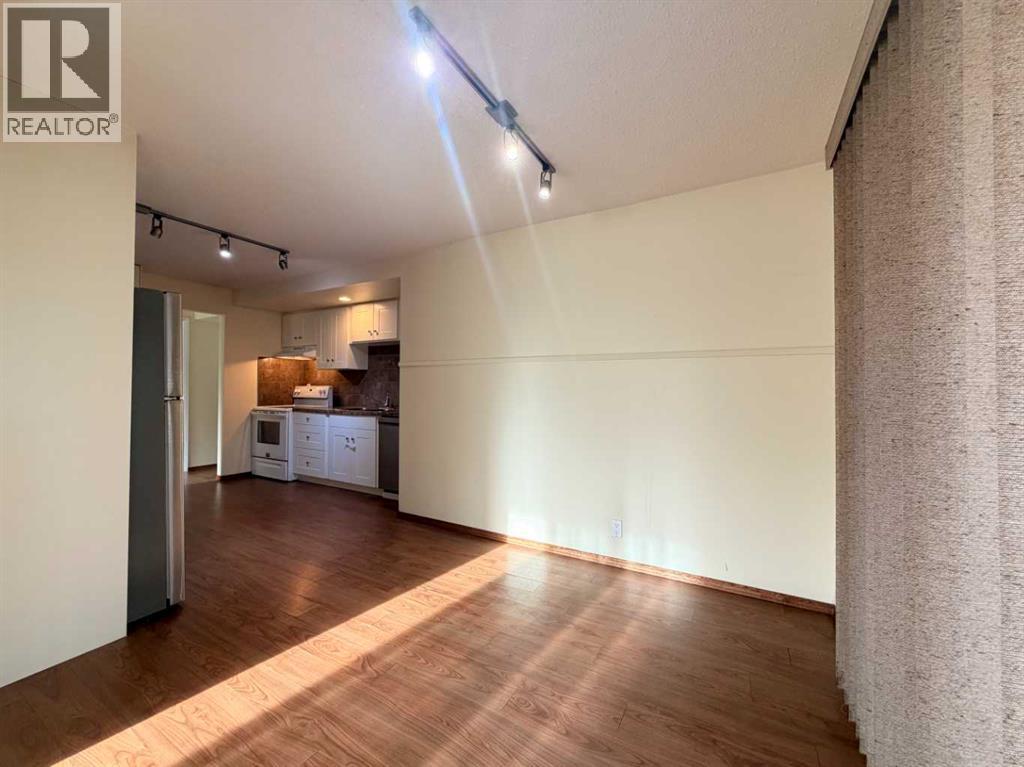 1, 1202 2 Street NE - 32