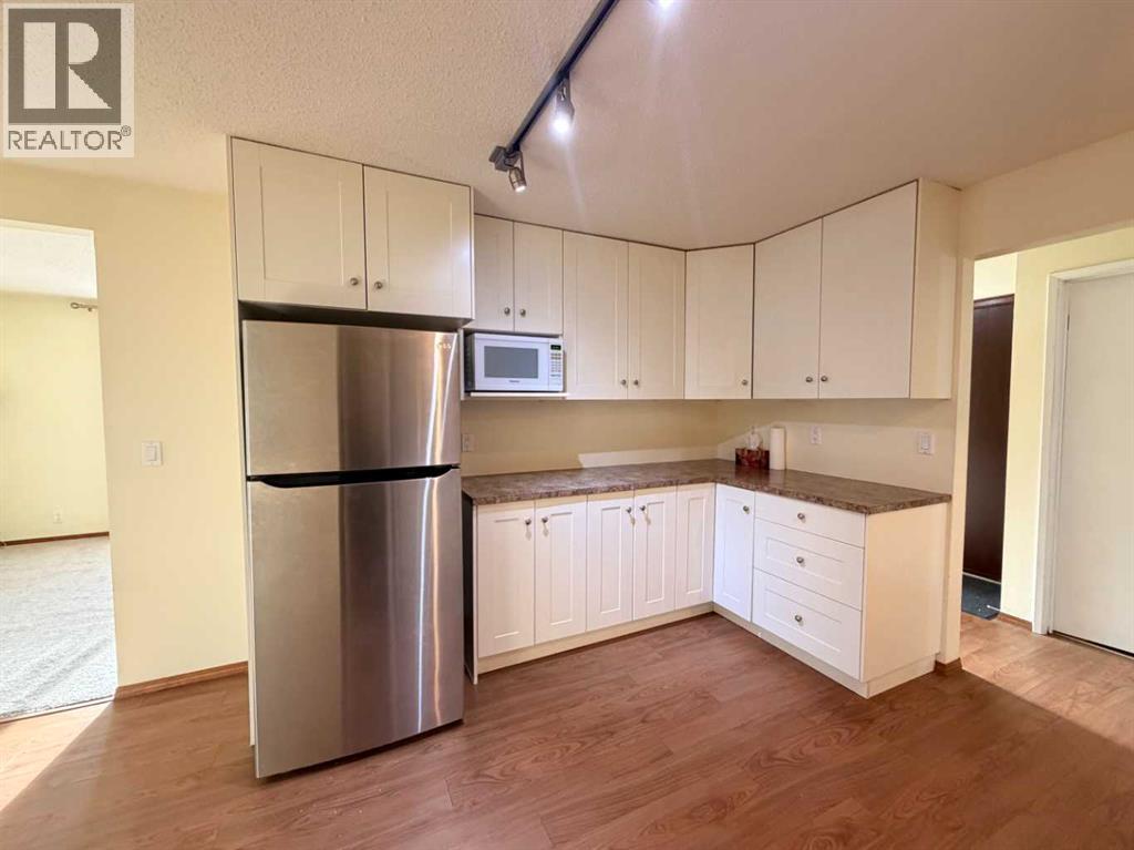 1, 1202 2 Street NE - 34
