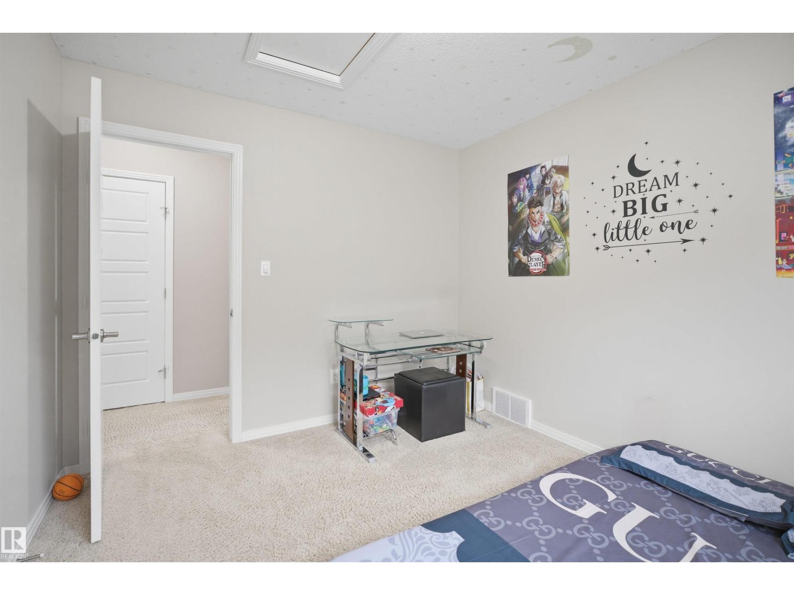 1444 37C AV NW, Edmonton