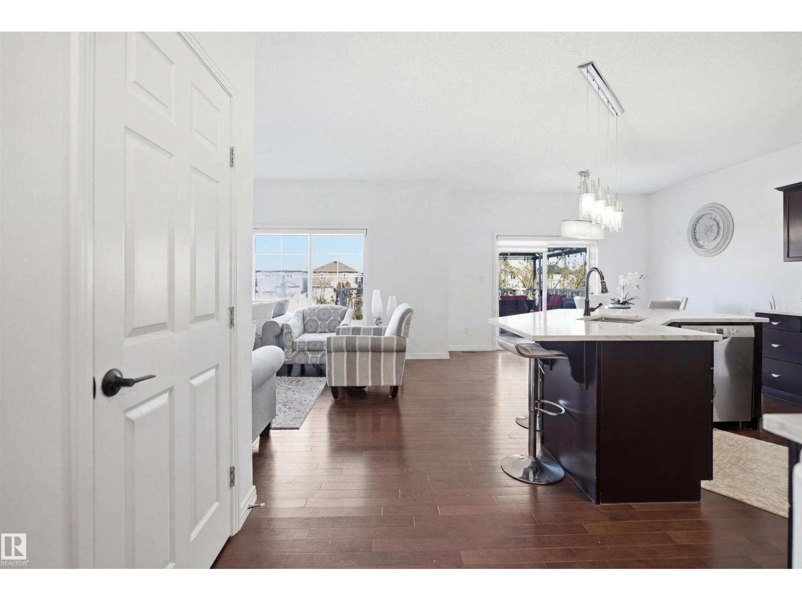 1453 HAYS WY NW, Edmonton