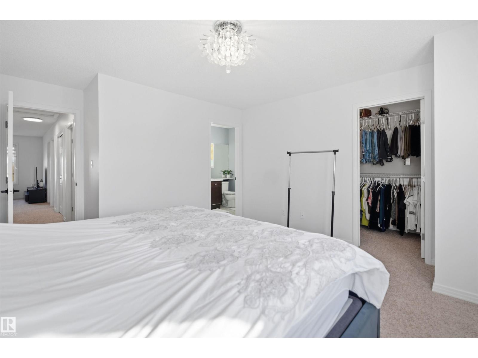 1453 HAYS WY NW, Edmonton