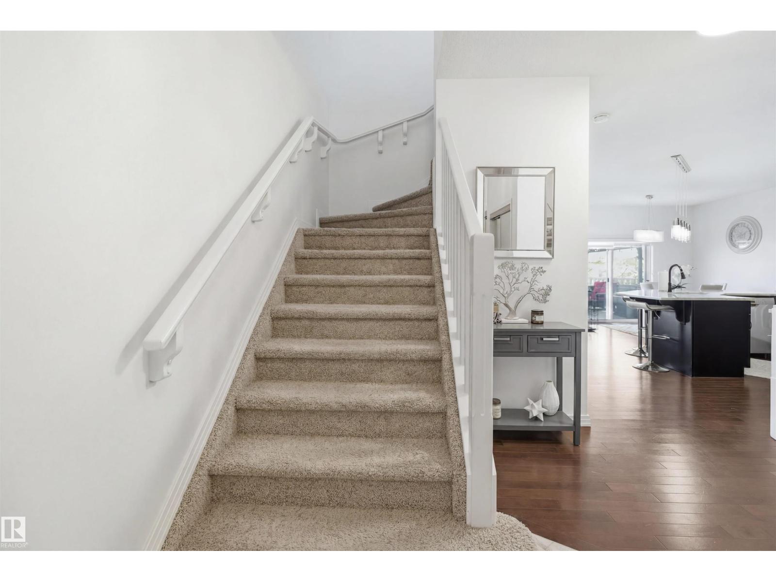 1453 HAYS WY NW, Edmonton