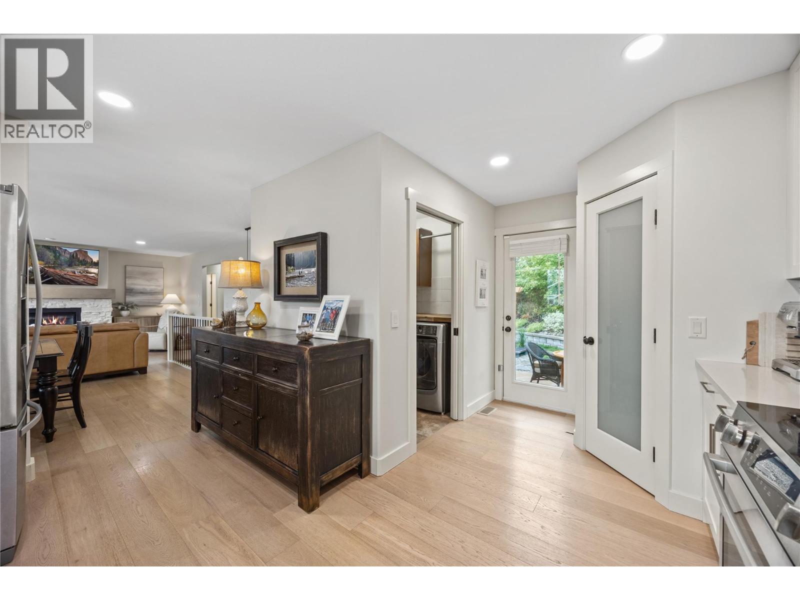  3188 Saddleback Place, West Kelowna