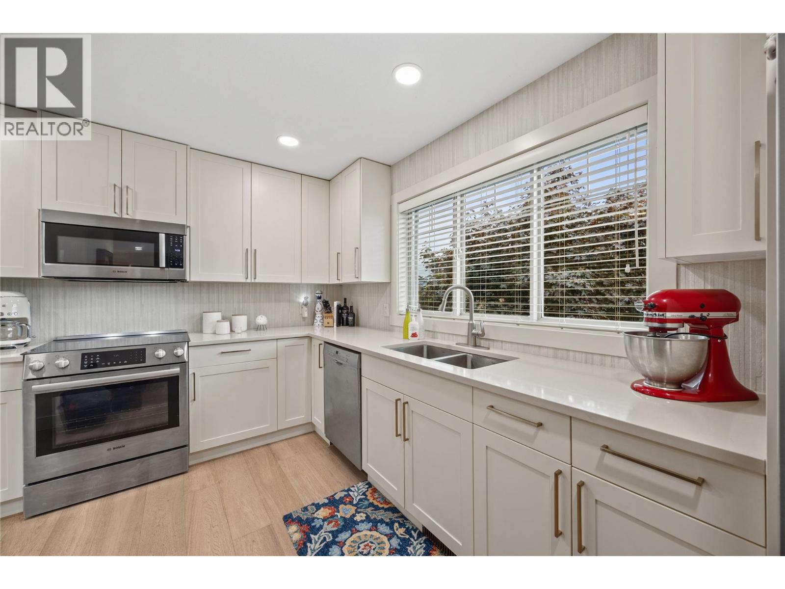  3188 Saddleback Place, West Kelowna