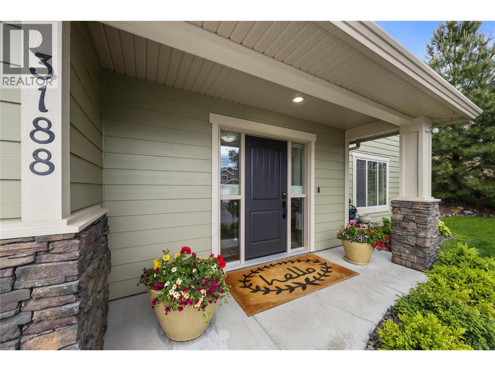  3188 Saddleback Place, West Kelowna