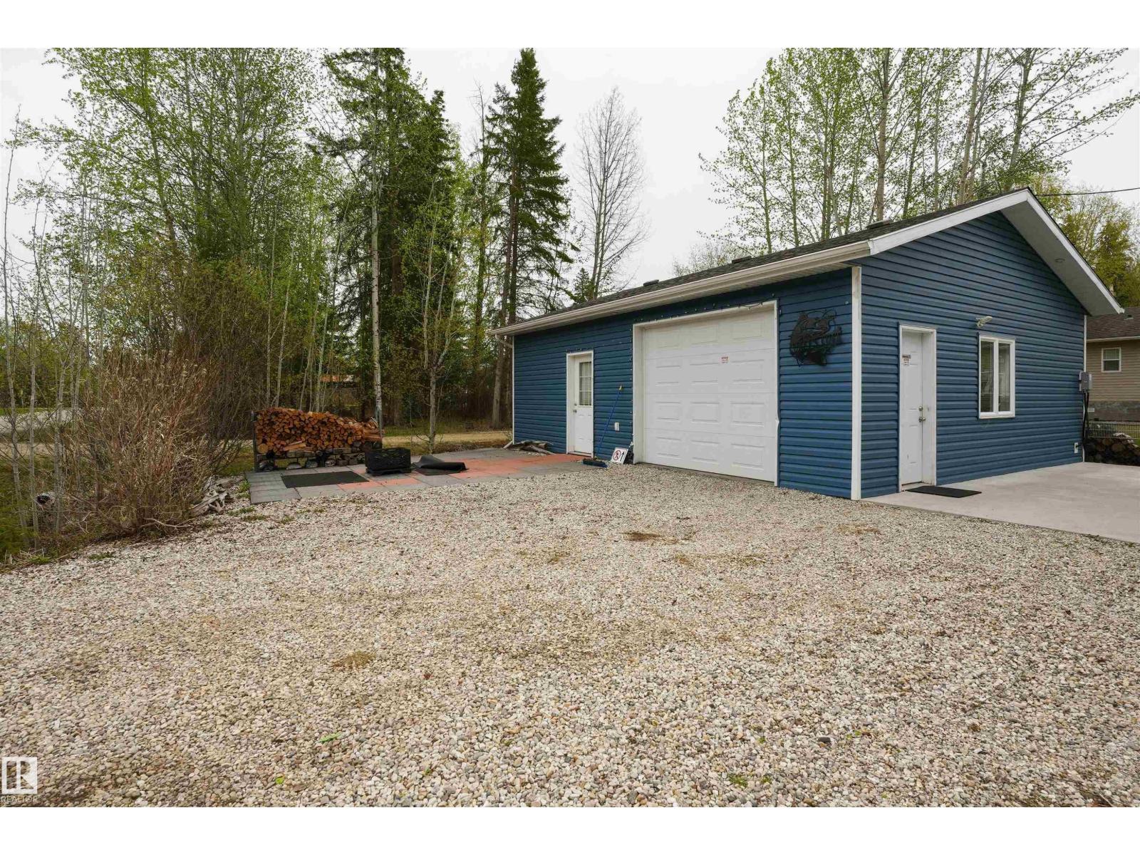 1515 Marine DR - 22