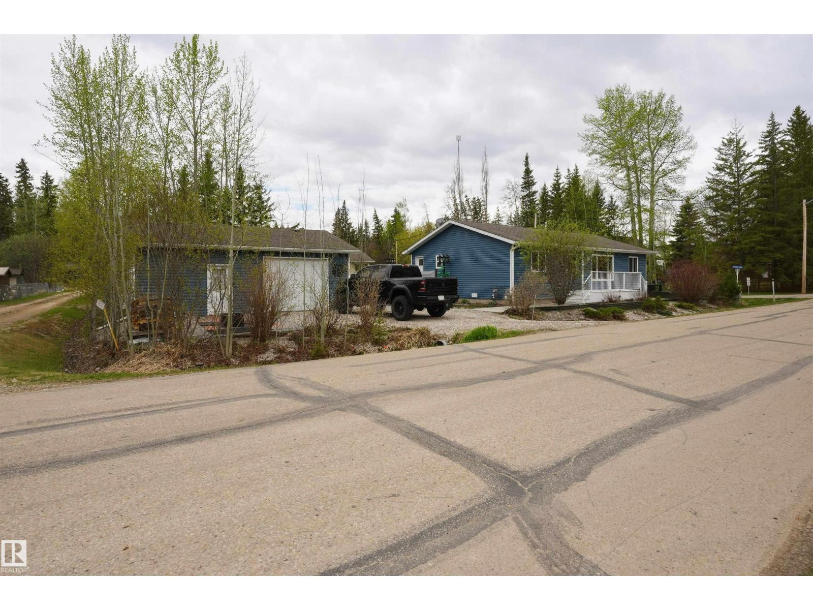 1515 Marine DR - 28