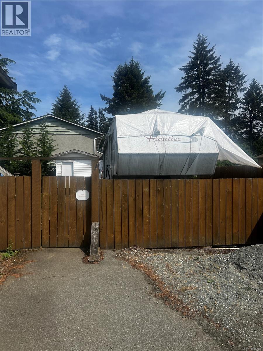 3796 Departure Bay Rd - Image 3