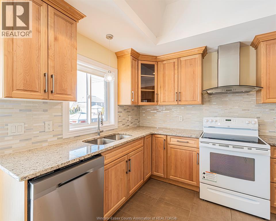 4001 COSENZA STREET, Windsor, Ontario, N9G0A5 — Photo 31