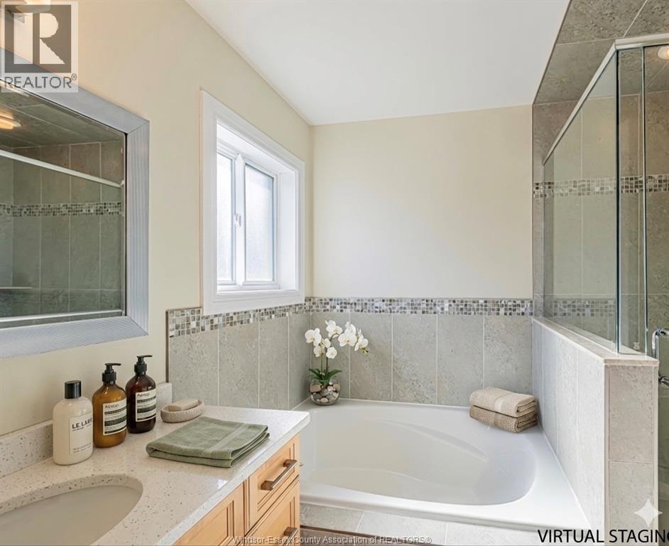 4001 COSENZA STREET, Windsor, Ontario, N9G0A5 — Photo 13
