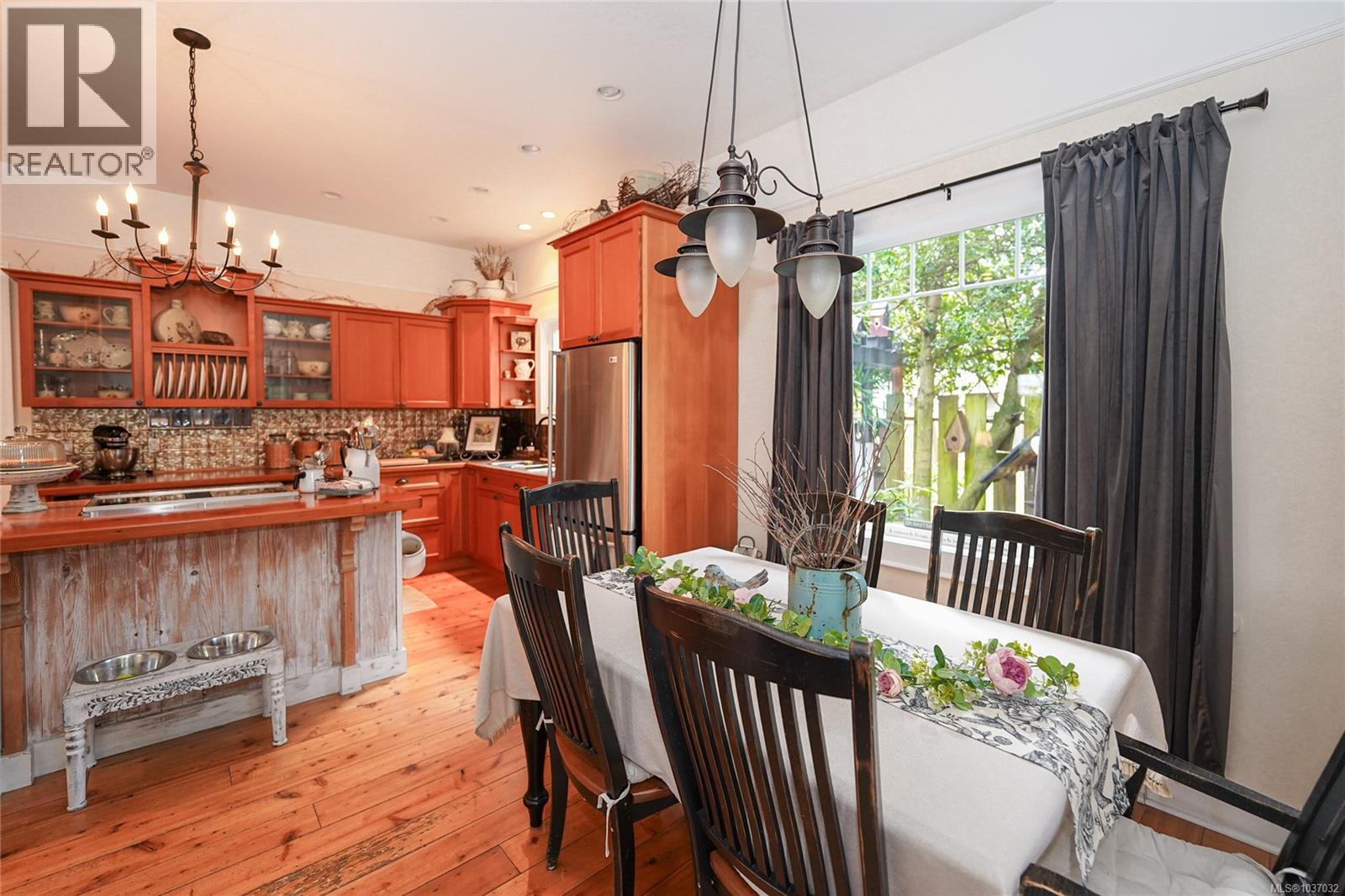 814 Hereward Rd - 12