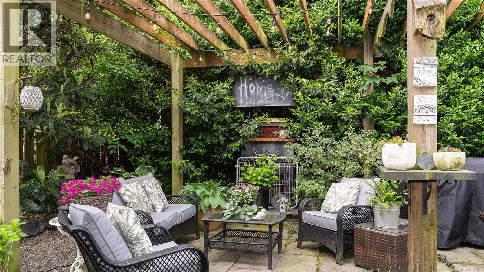 814 Hereward Rd - 23