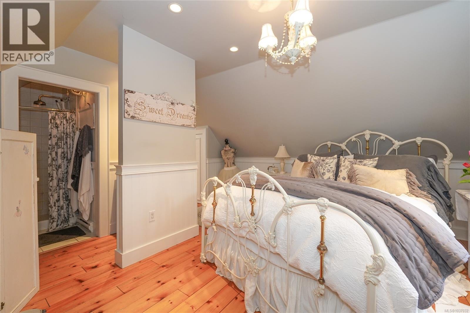 814 Hereward Rd - 27