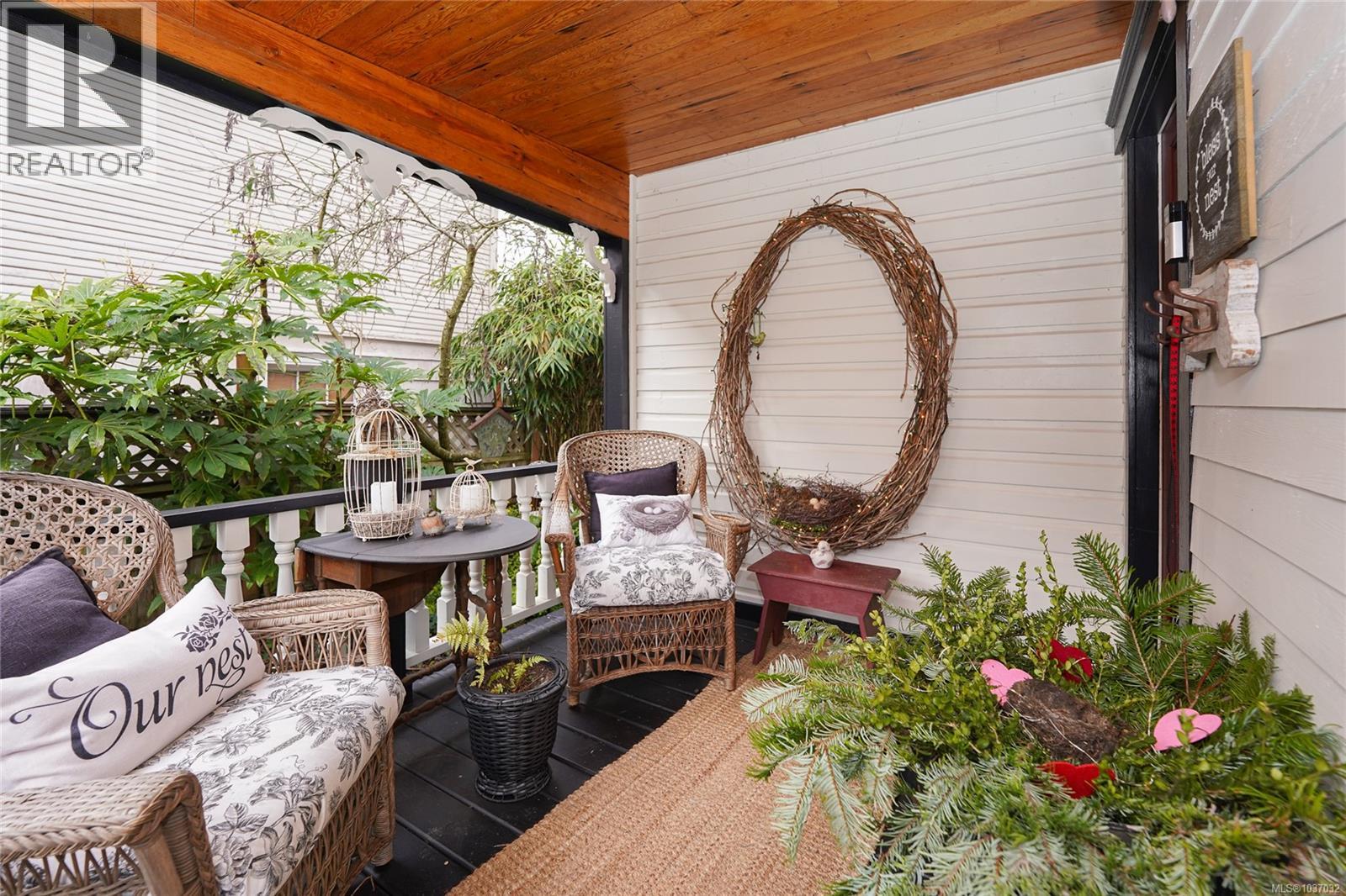 814 Hereward Rd - 4