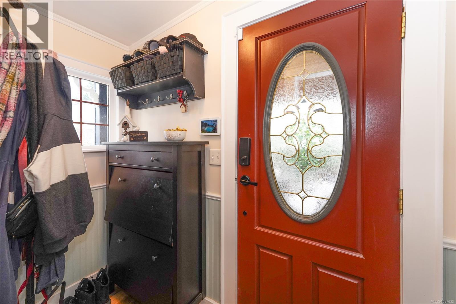 814 Hereward Rd - 6